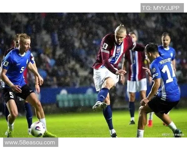 躺冠时代的足球明星们如何在赛场外赢得荣耀与财富